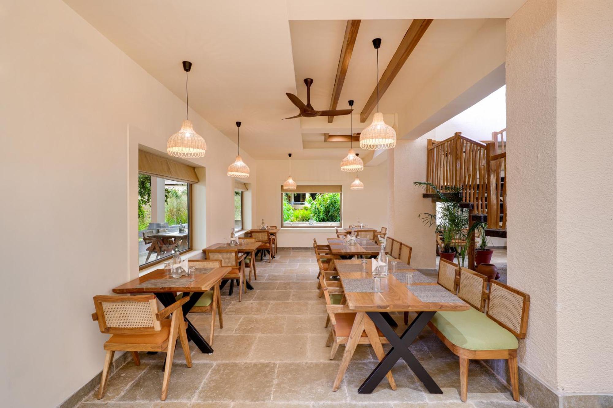 Lemon Tree Wildlife Resort, Kanha Exterior photo